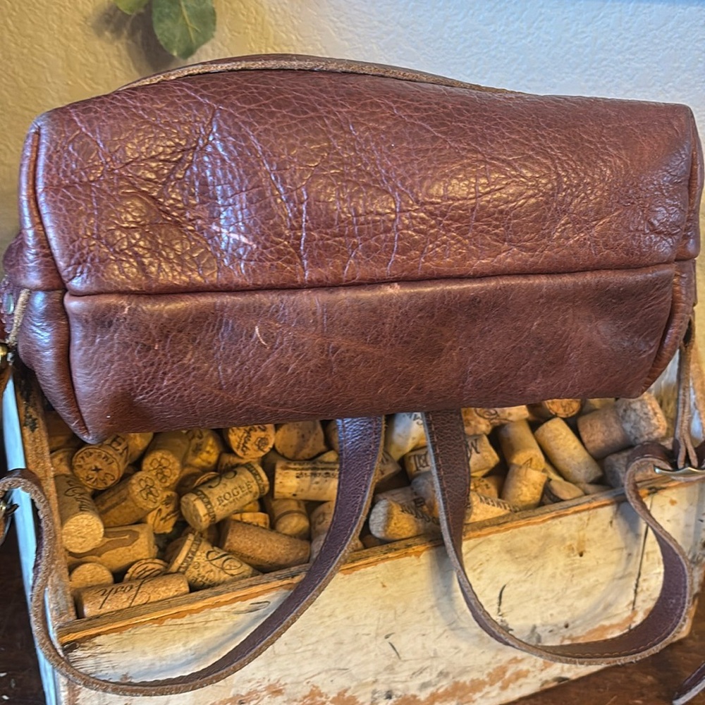 Portland Leather Backpack - Picture 8 of 11